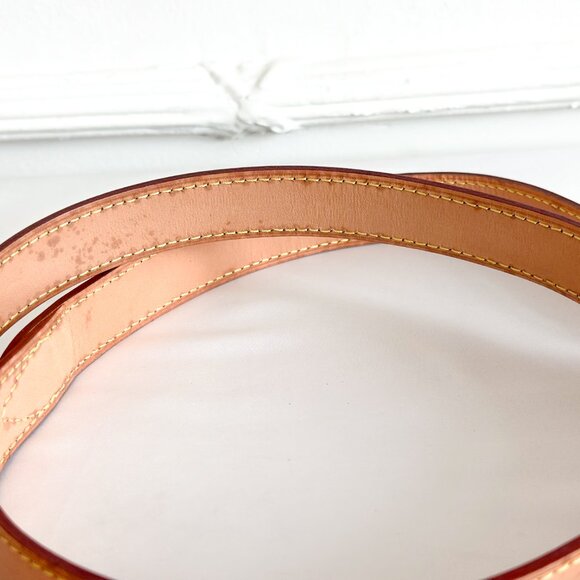 Louis Vuitton Baggy Shoulder Strap - Picture 9 of 16